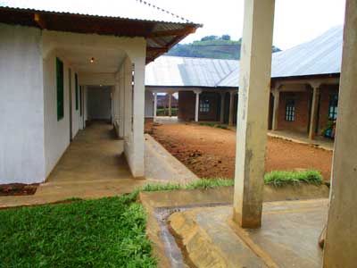 Aile d'hospitalisation de l'hôpital de Lukanga