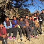 Enfants tibétains de Ting Kyu futurs collégiens à Katmandou au Népal.