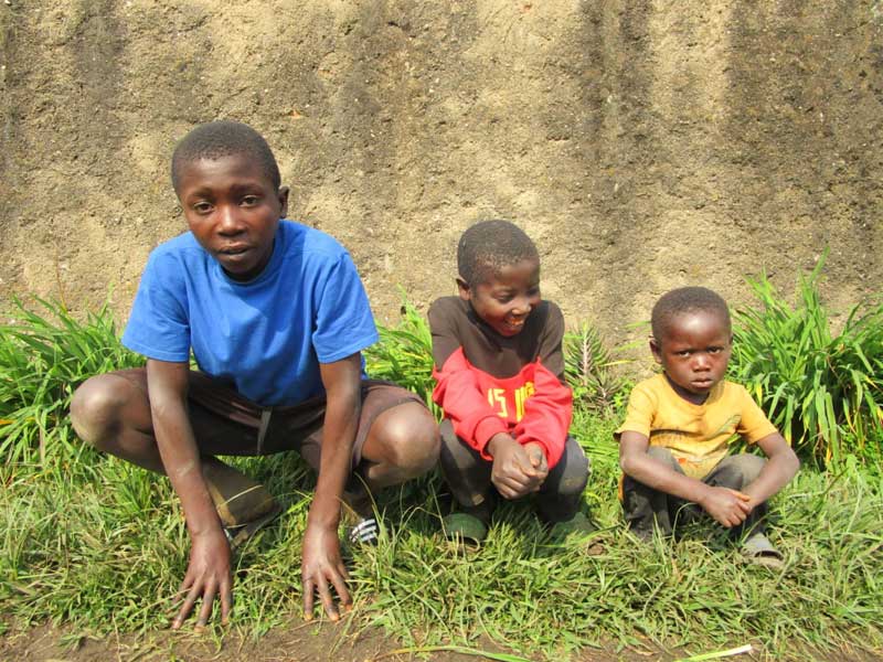 fratrie-orpheline-du-rwanda