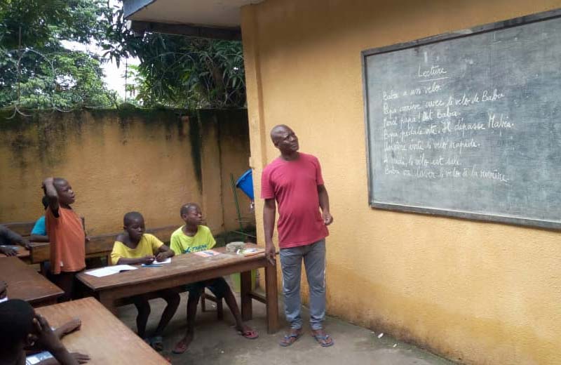 Soutien scolaire pour les enfants des rues de Kinshasa au Centre Ndako Ya Biso