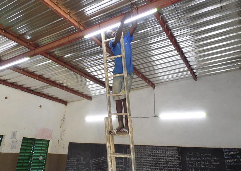 Electrification de l'école de Koulmastanga au Burkina Faso