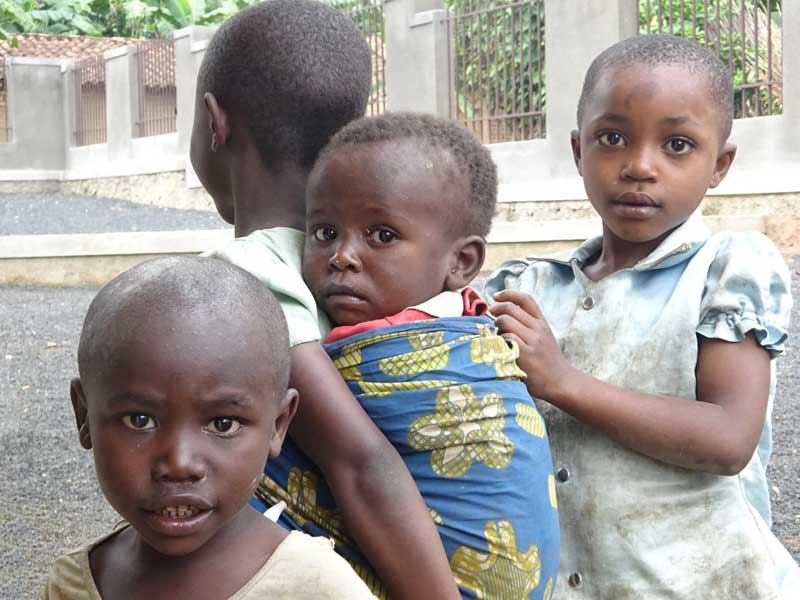 Fratrie d'orphelins du Sida au Rwanda