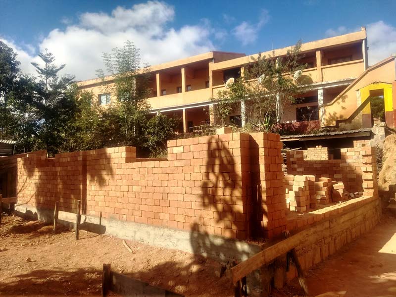 Construction de deux nouvelles classes au Centre Akany Aina à Madagascar
