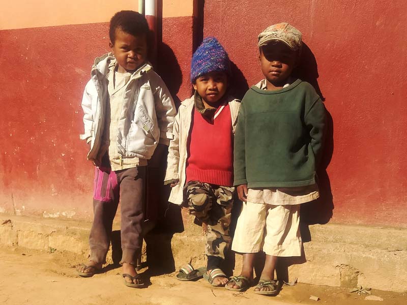 Orphelins pris en charge au Centre Akany Aina à Madagascar