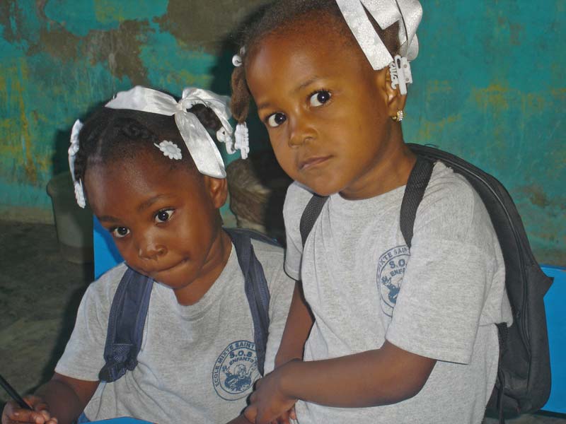 Enfants de Cité Soleil en Haïti