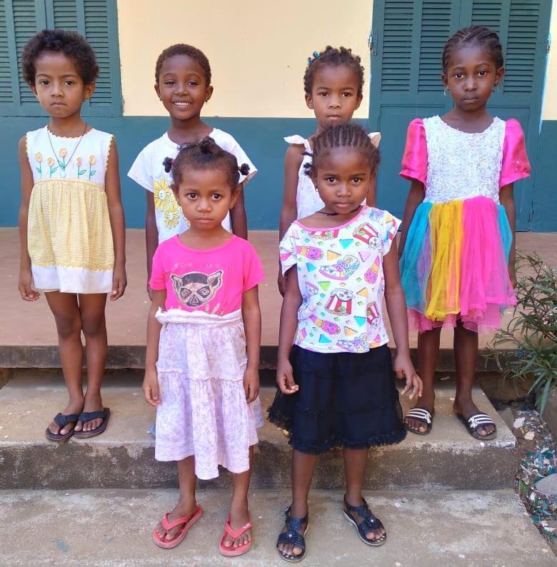 Enfants de l'orphelinat d'Antalaha à Madagascar