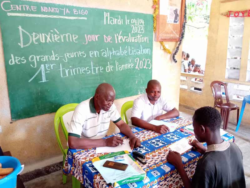 Jury d'évaluation en alphabétisation des grands jeunes de la rue à Kinshasa