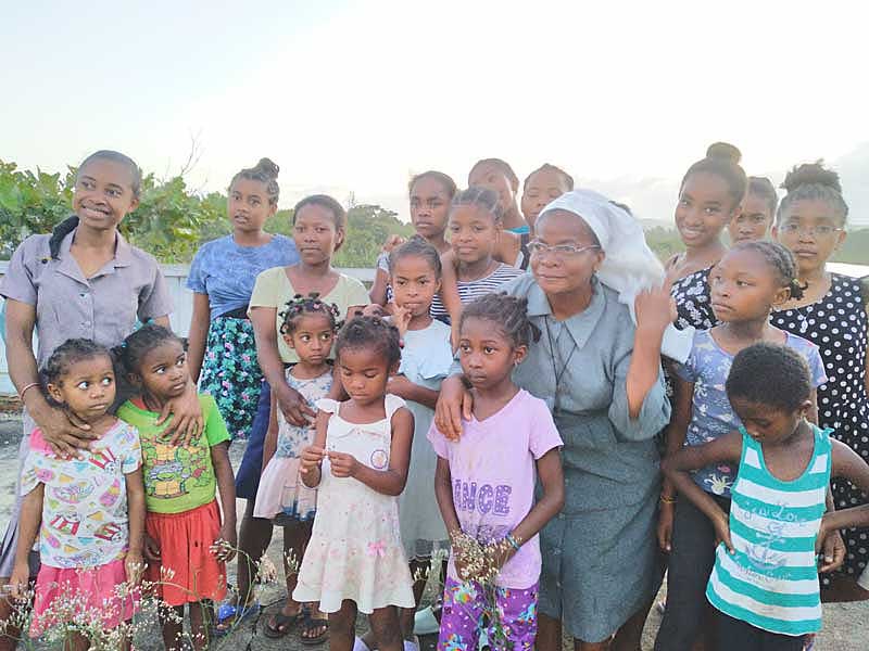 Pensionnaires de l'orphelinat de Sambava à Madagascar