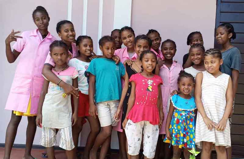 Les orphelines de Sambava à Madagascar vous remercient !