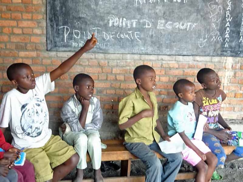 Enfants pris en charge par le Point d'Ecoute au Rwanda