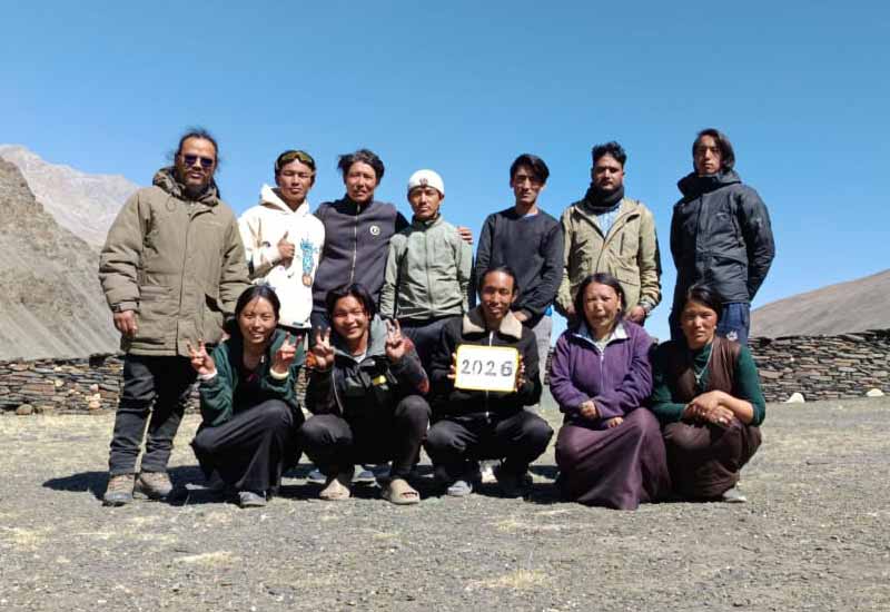 Les enseignants de la Siddhartha Kula Basic School à Tinjé dans le Haut Dolpo